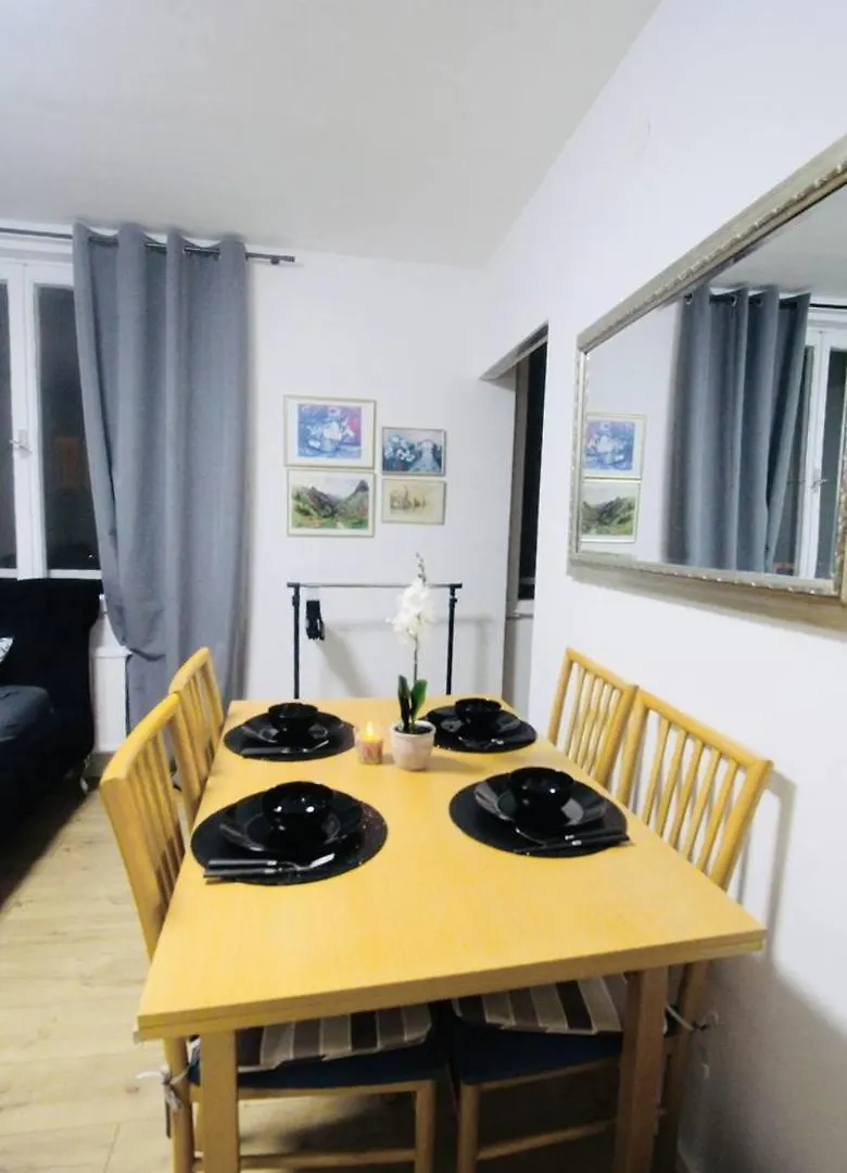 Modern Apartment In Millennium City Area Hs Vienna
